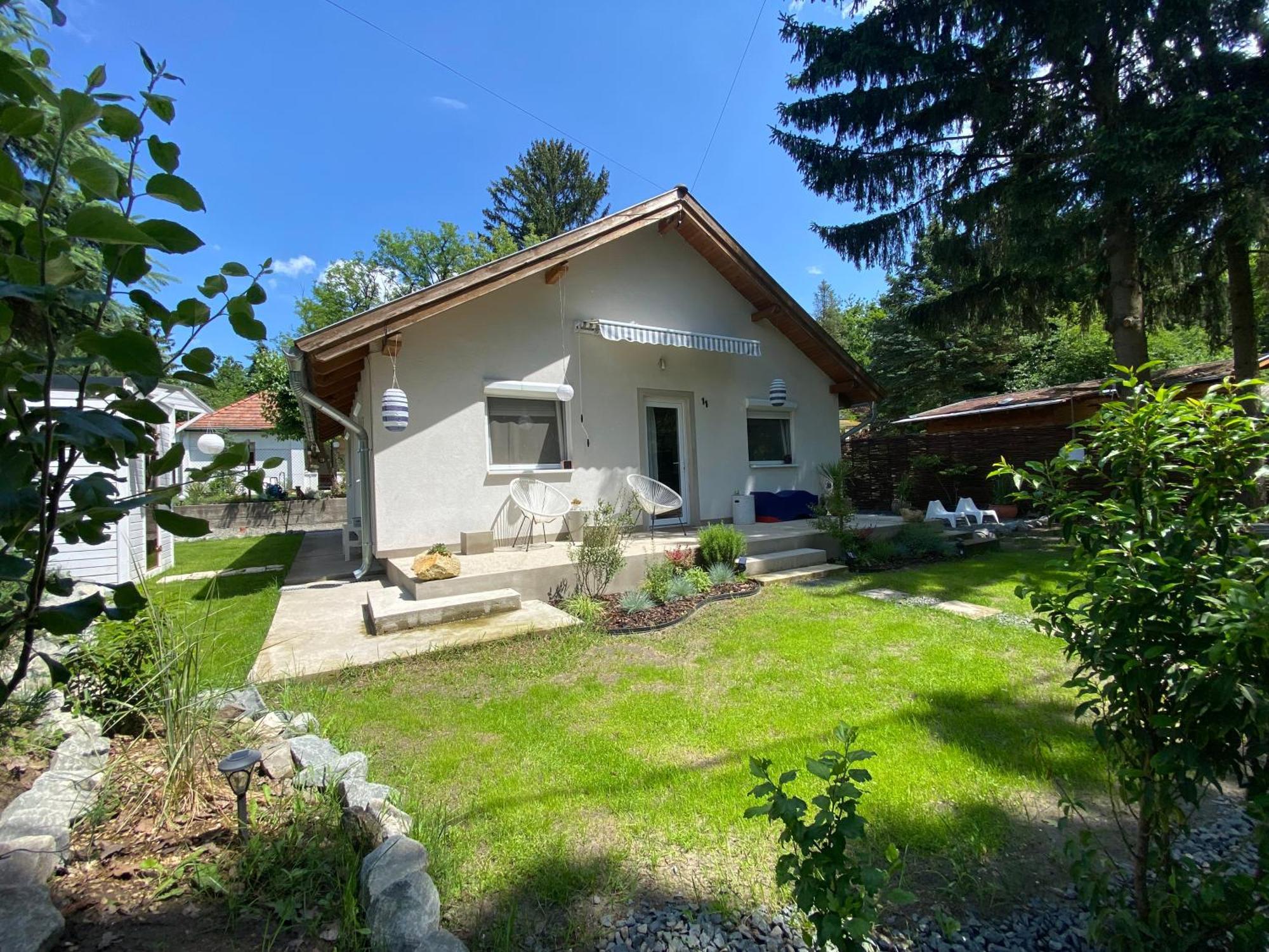 Marika Vendeghaz Villa Szigetmonostor ภายนอก รูปภาพ